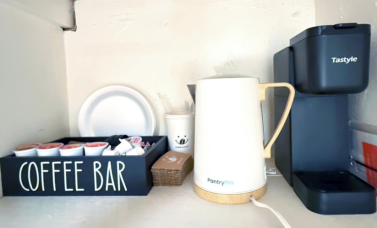 Kitchenette coffee and kettle station in the studio suite